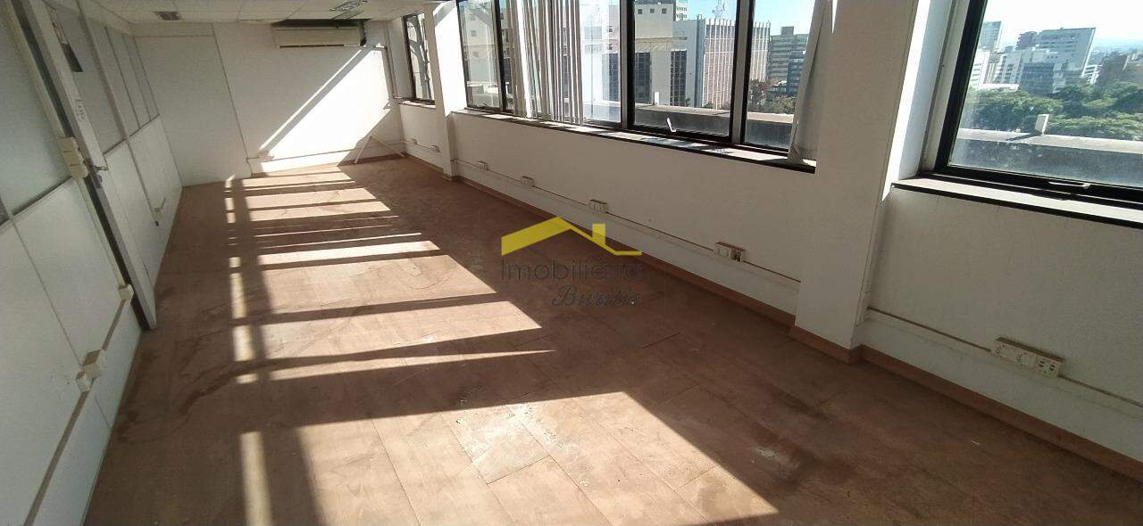 Andar à venda no Cruzeiro: 