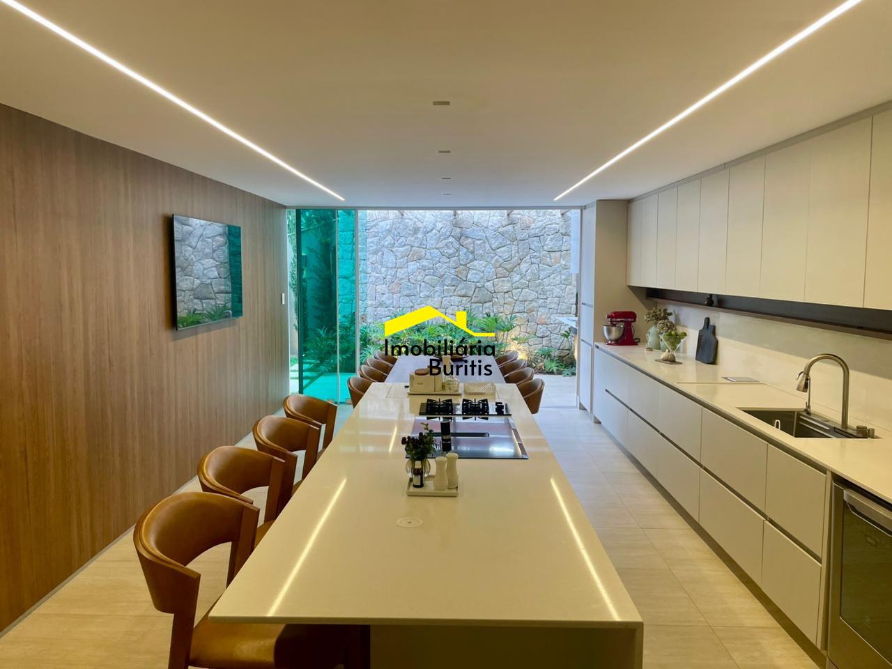 Casa em Condomínio à venda no Buritis: 