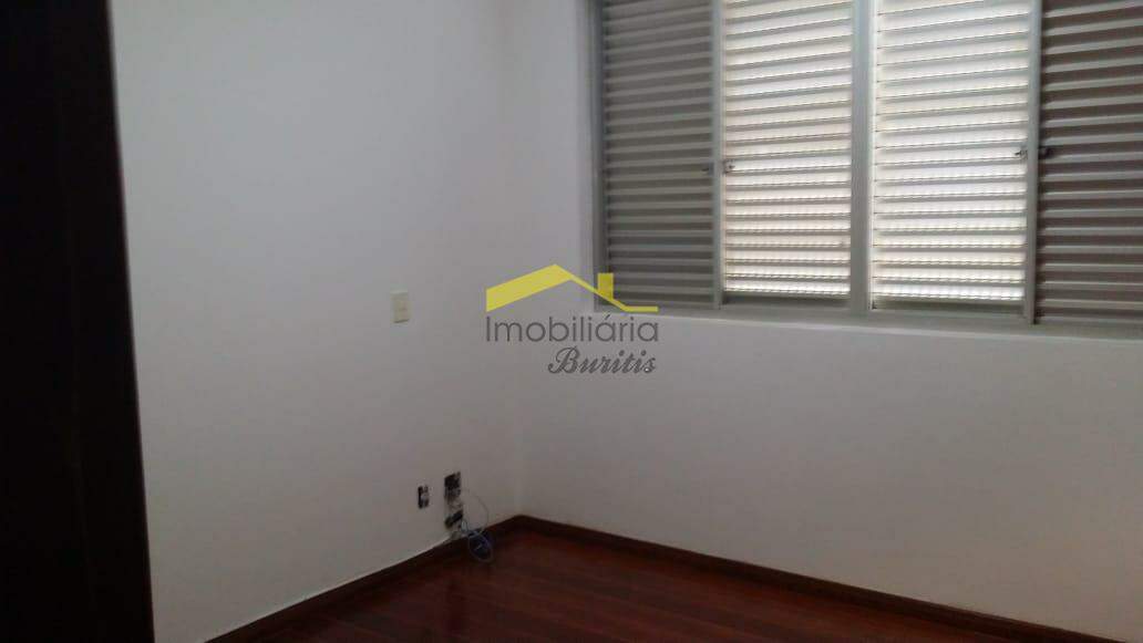 Apartamento à venda no Buritis: 