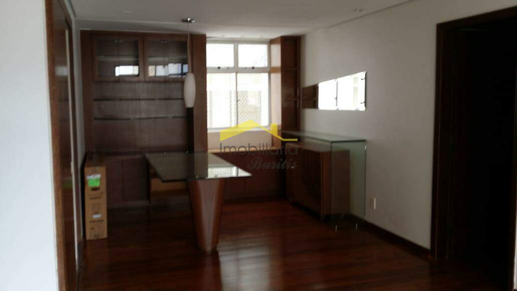 Apartamento à venda no Buritis: 