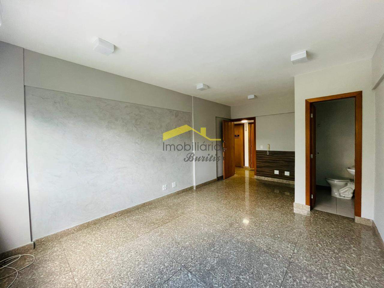 Sala à venda no Buritis: 