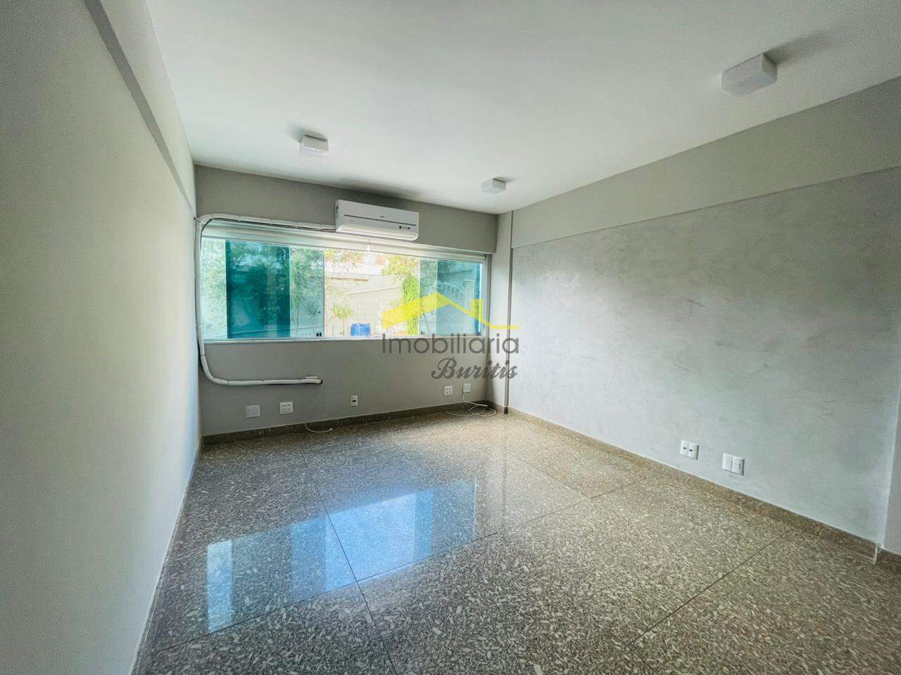 Sala à venda no Buritis: 