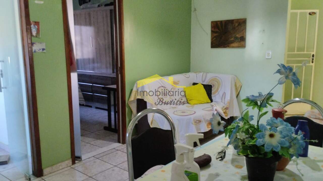Casa à venda no Palmeiras: 