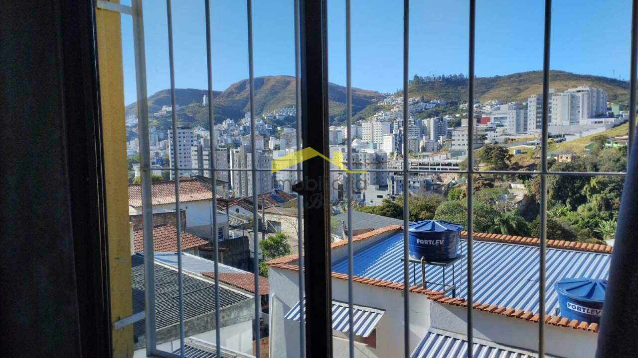 Casa à venda no Palmeiras: 