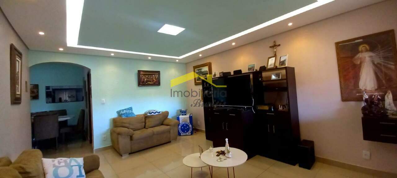 Casa à venda no Palmeiras: 