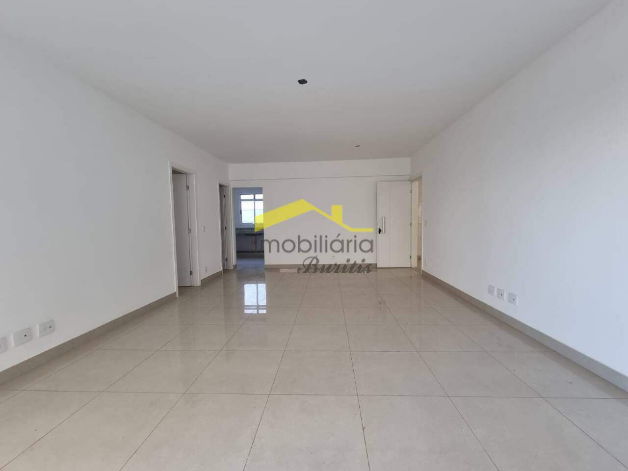 Apartamento com área privativa à venda no Buritis: 