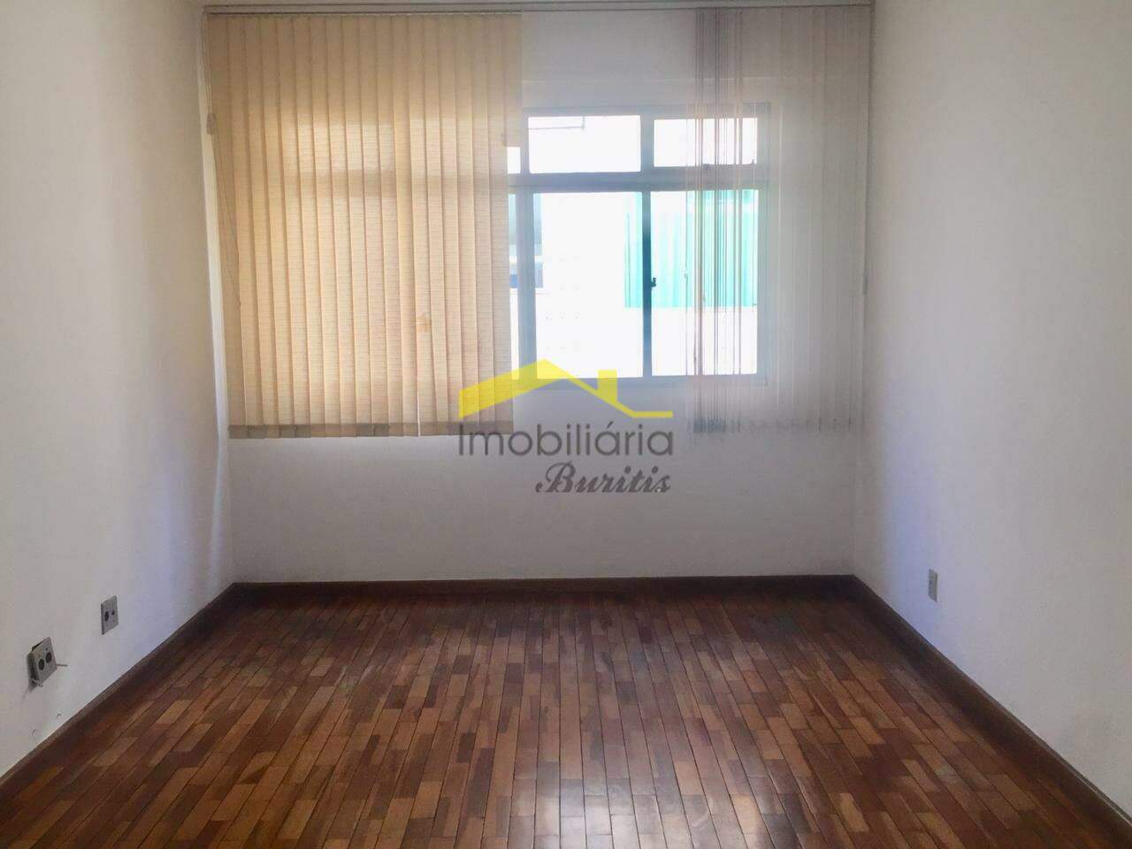 Apartamento à venda no Estoril: 