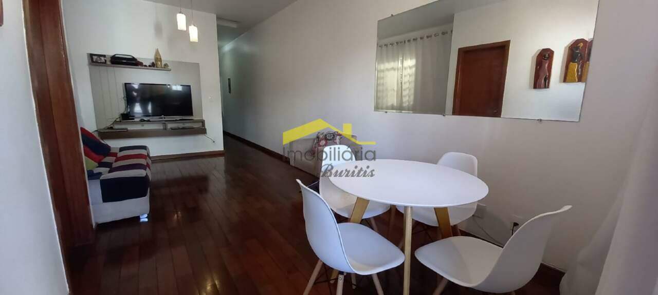 Casa à venda no Buritis: 