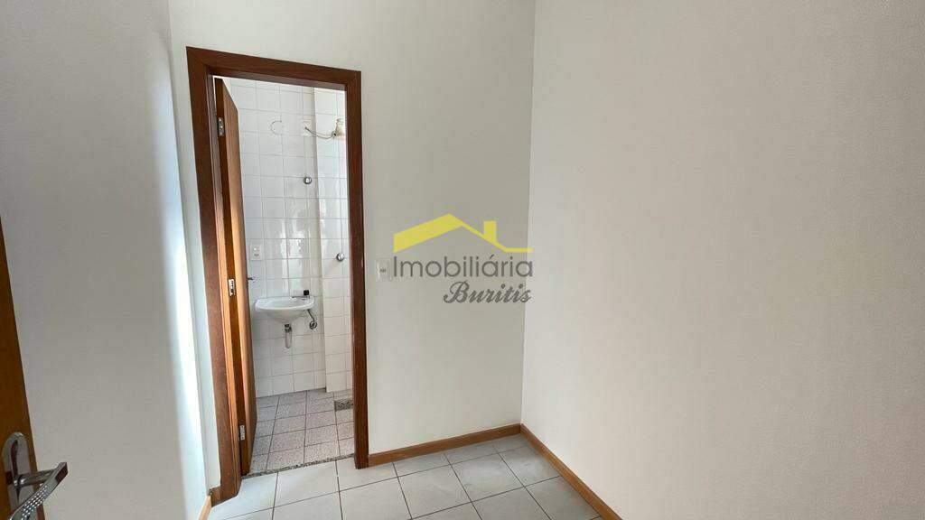 Apartamento à venda no Buritis: 