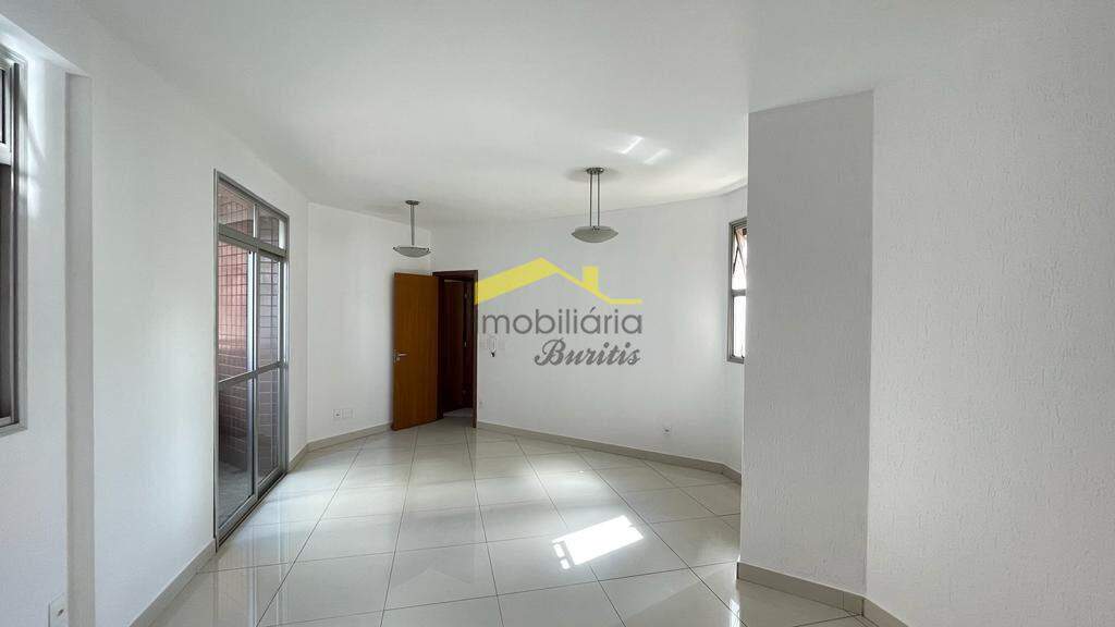 Apartamento à venda no Buritis: 