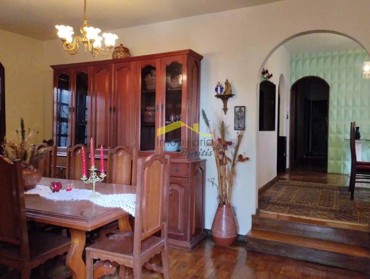 Casa à venda no Jardim América: 