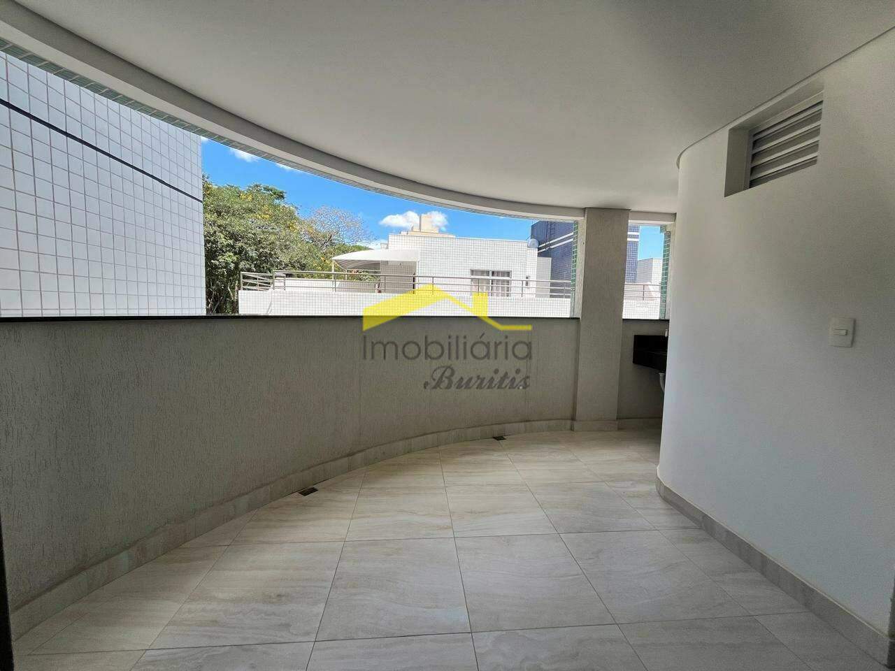 Apartamento à venda no Estoril: 