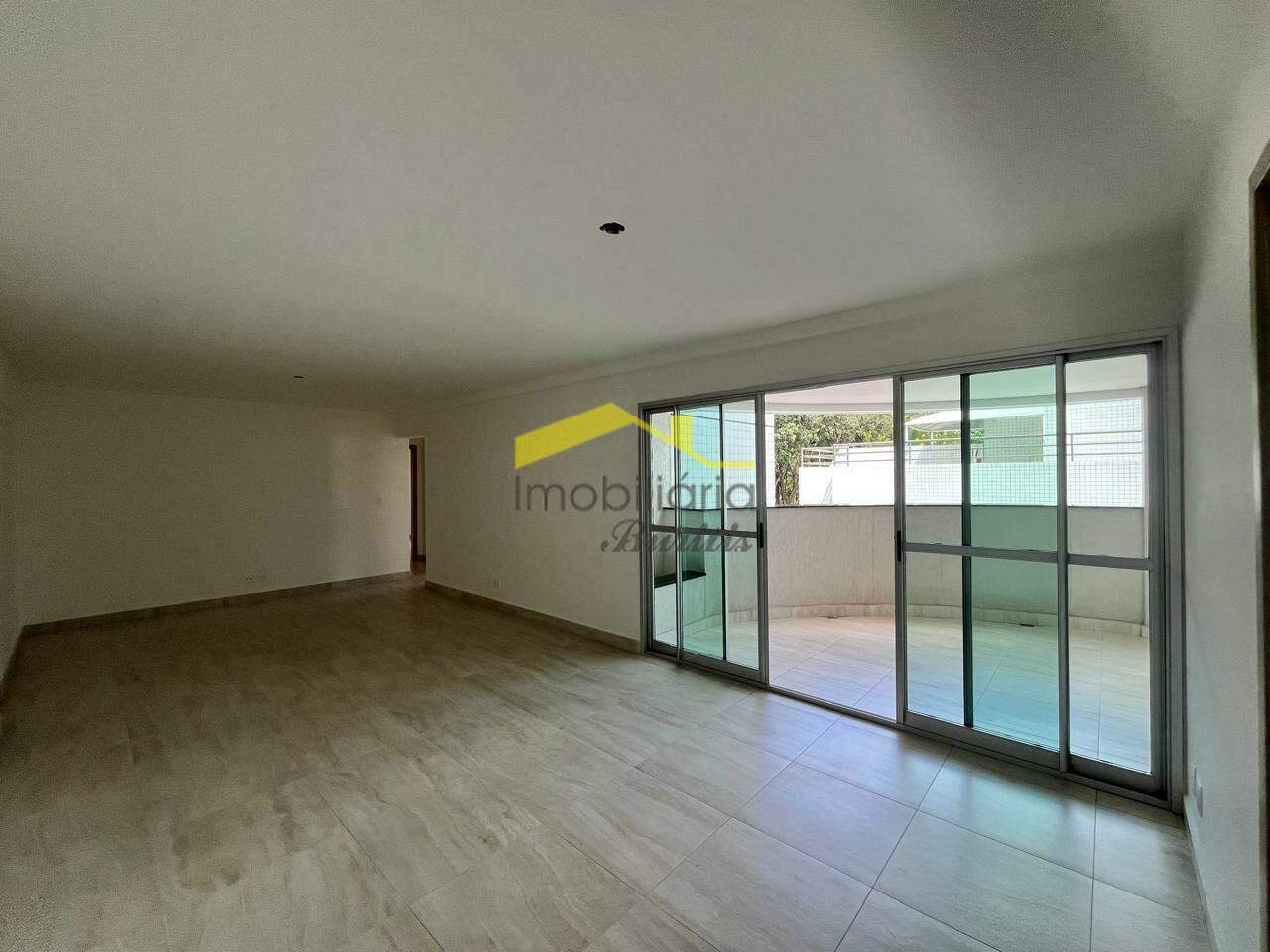 Apartamento à venda no Estoril: 