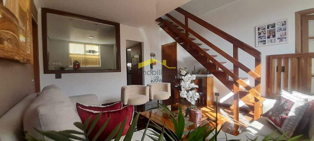 Cobertura à venda no Buritis: 