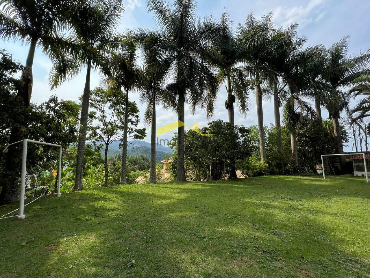 Casa em Condomínio à venda no Residencial Le Cottage: 