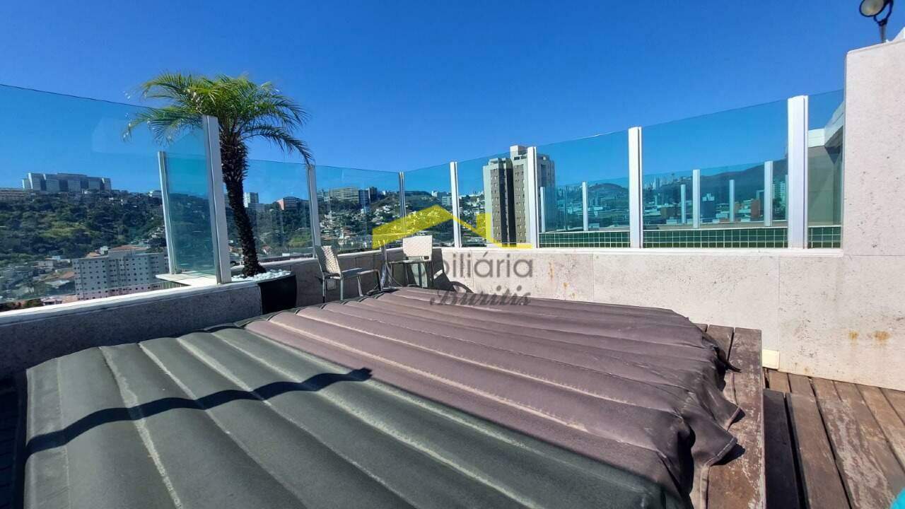 Cobertura à venda no Estoril: 