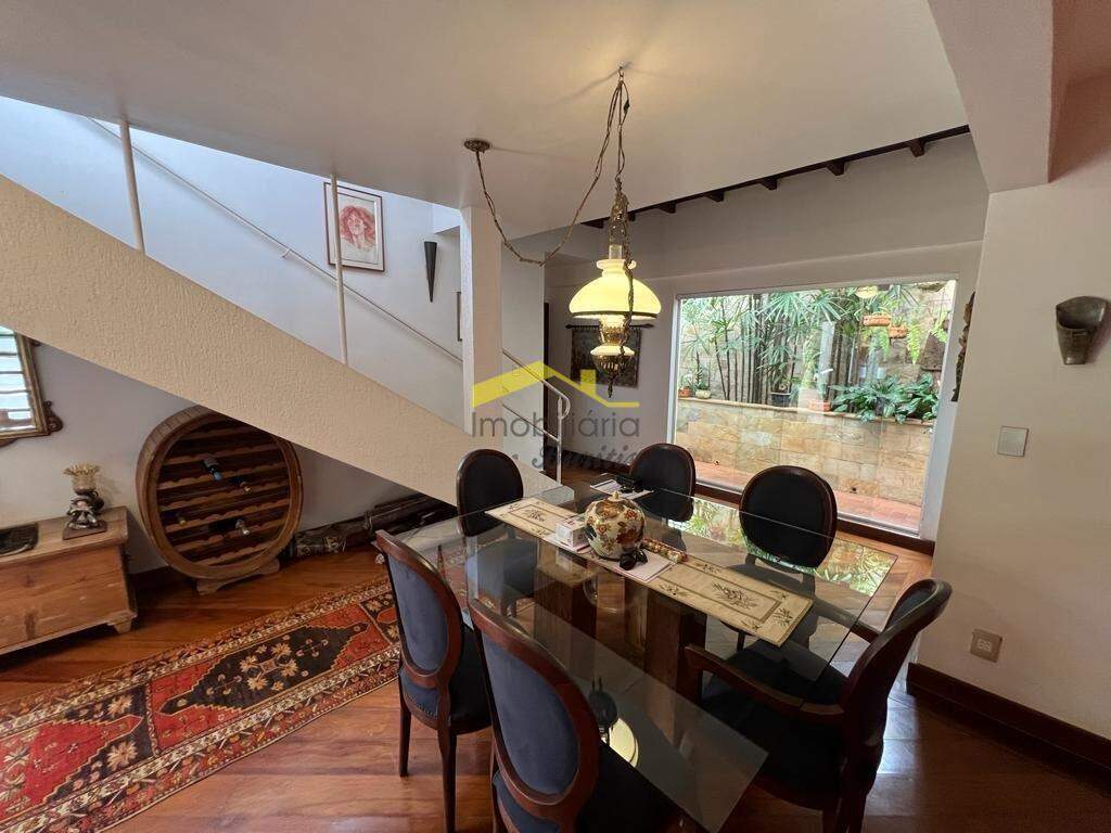 Casa à venda no Belvedere: 