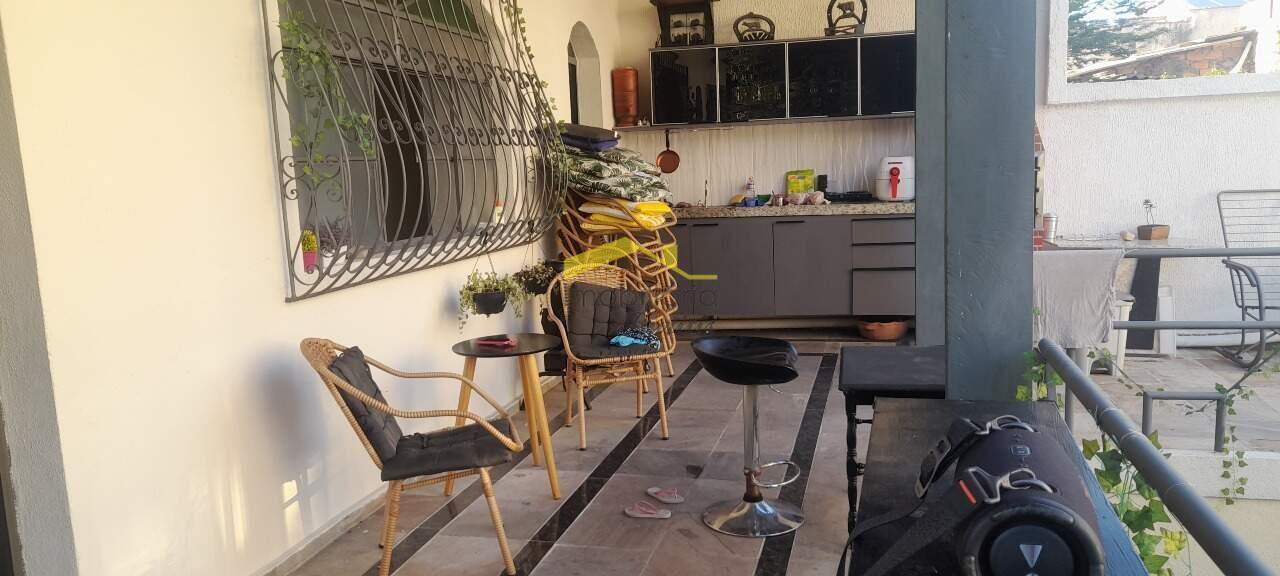 Casa à venda no Cinqüentenário: 