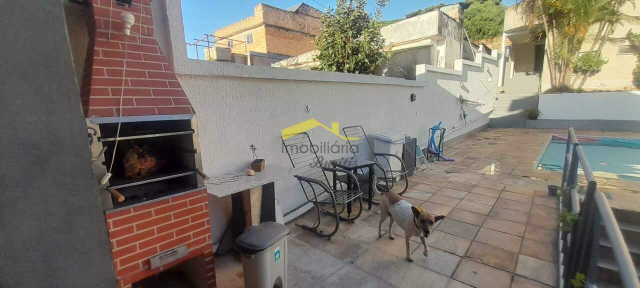 Casa à venda no Cinqüentenário: 