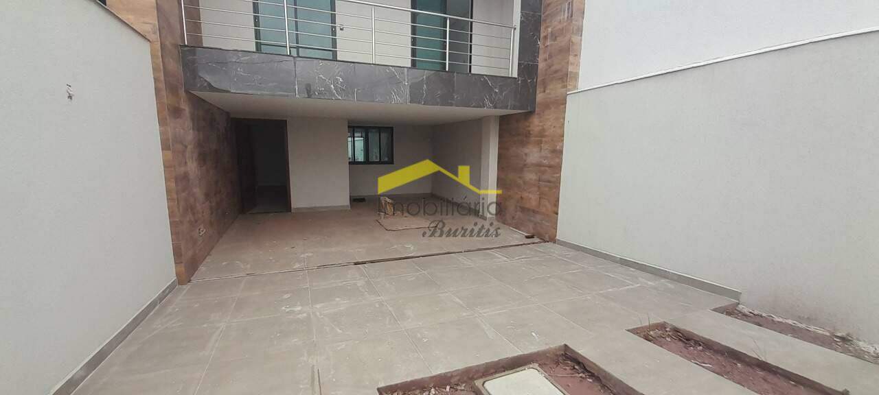 Casa à venda no Buritis: 