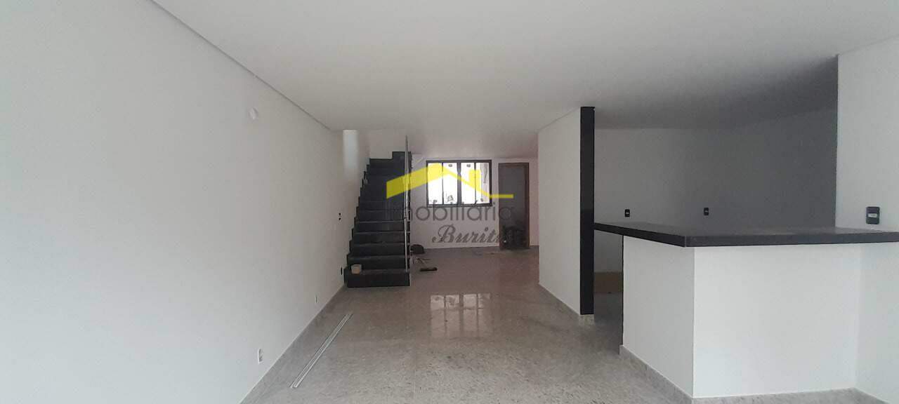 Casa à venda no Buritis: 