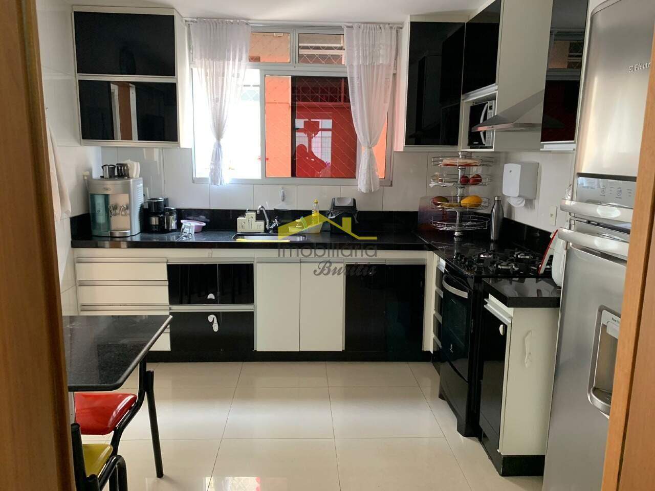 Apartamento à venda no Buritis: 