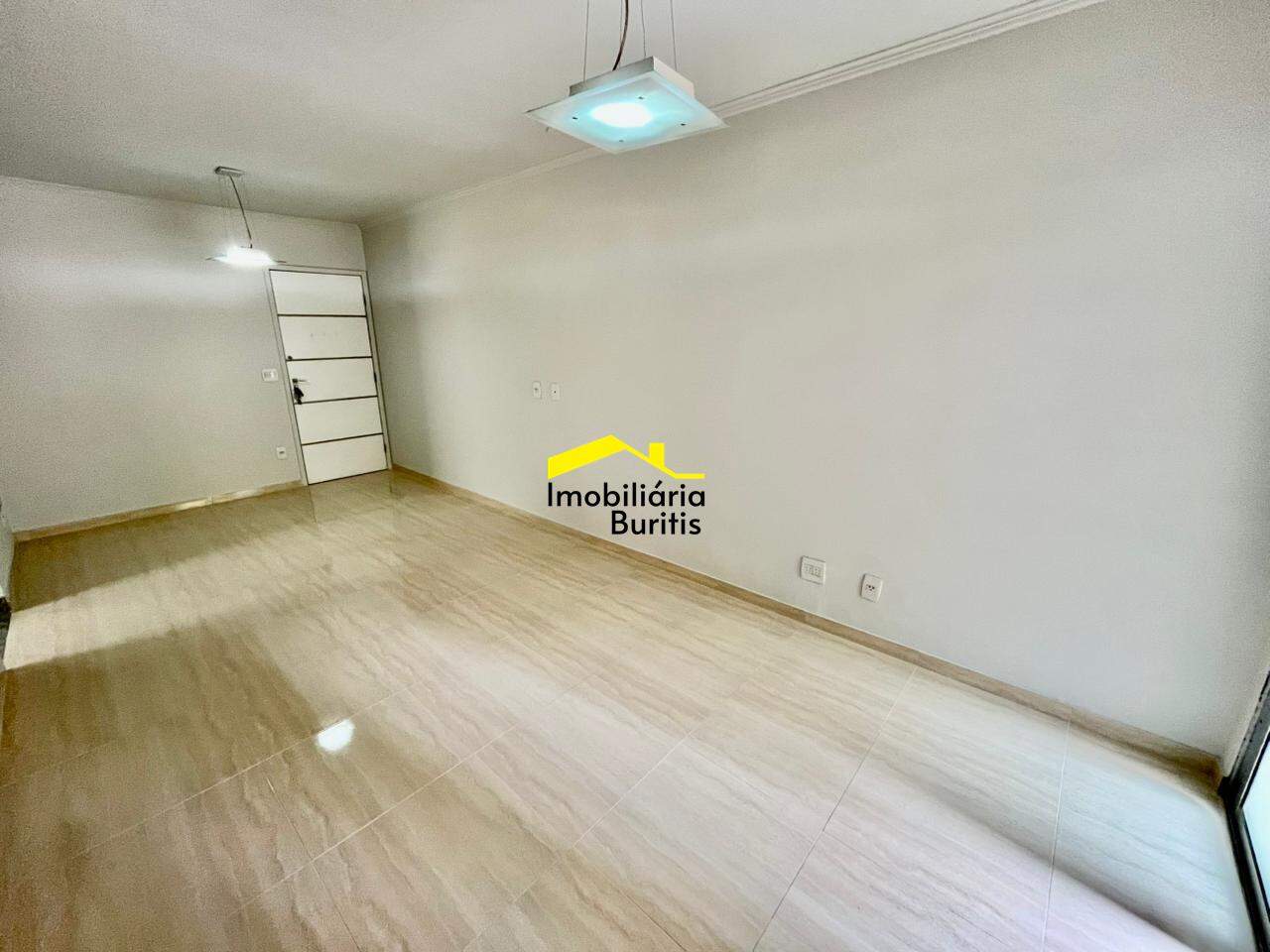 Apartamento para aluguel no Estoril: 