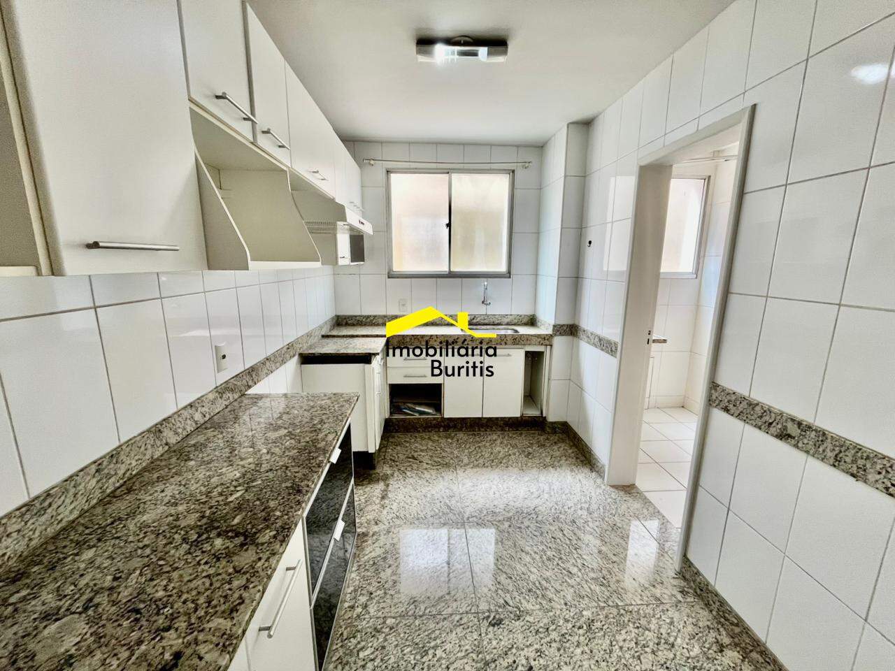 Apartamento para aluguel no Estoril: 