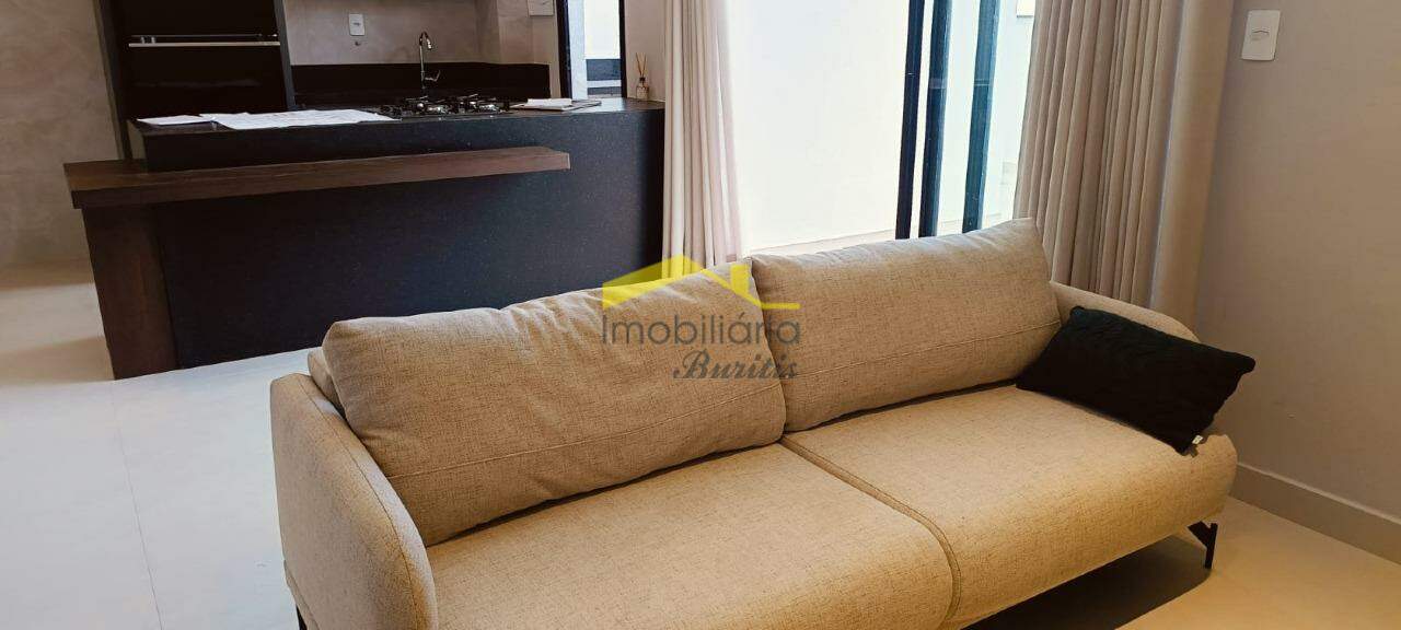 Casa à venda no Buritis: 