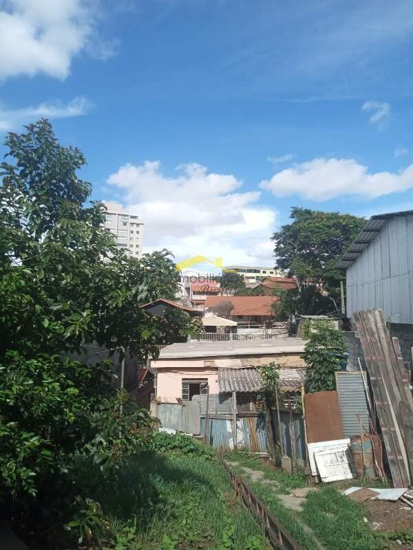 Lote à venda no Cinqüentenário: 