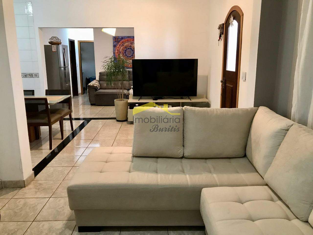 Casa à venda no Buritis: 