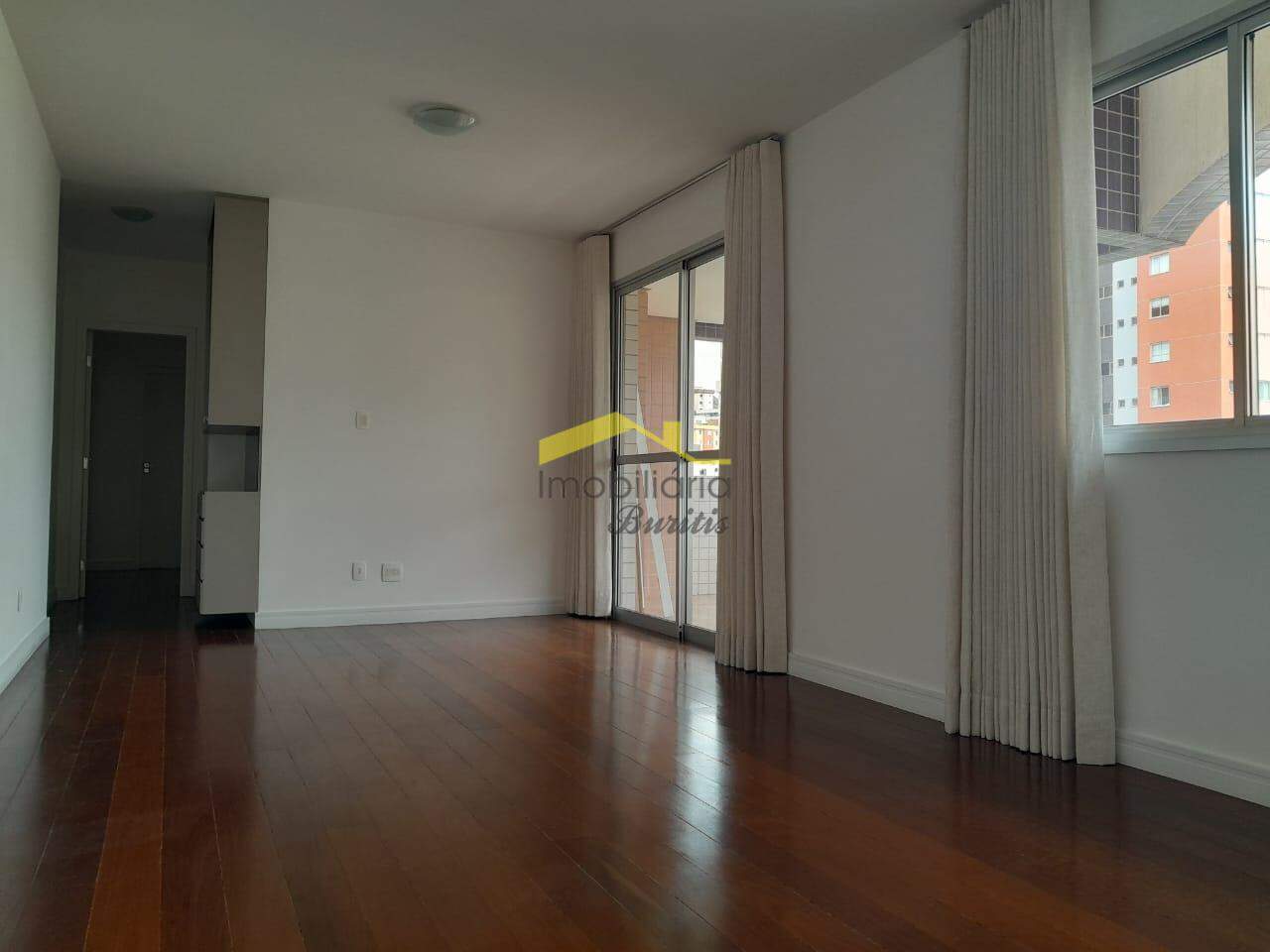 Apartamento à venda no Buritis: 