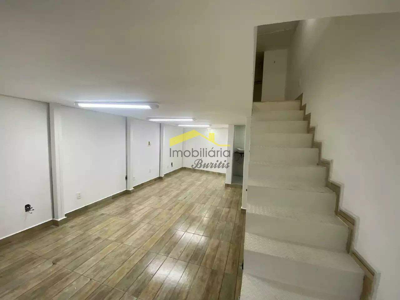 Loja à venda no Estoril: 