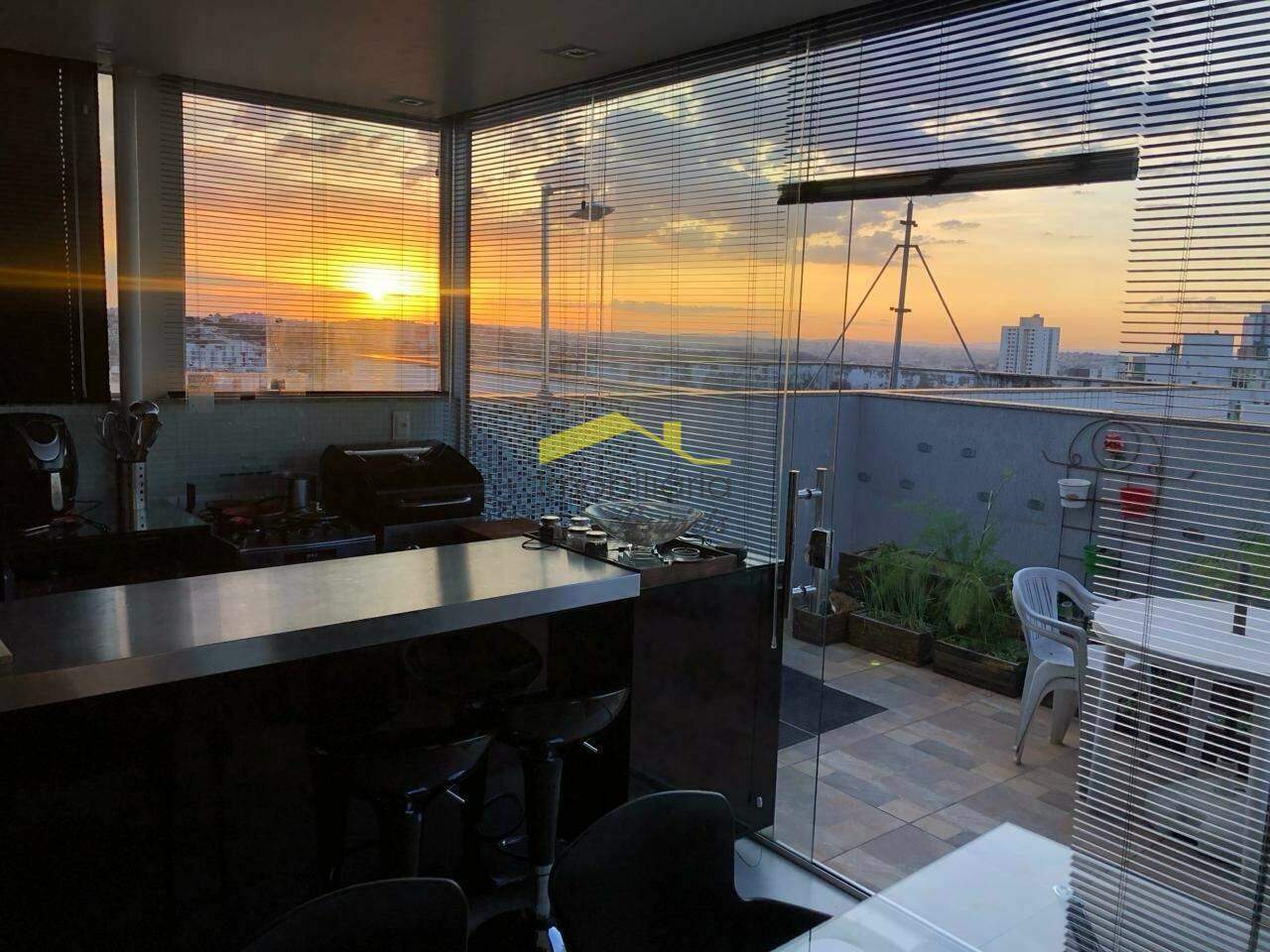 Cobertura à venda no Buritis: 