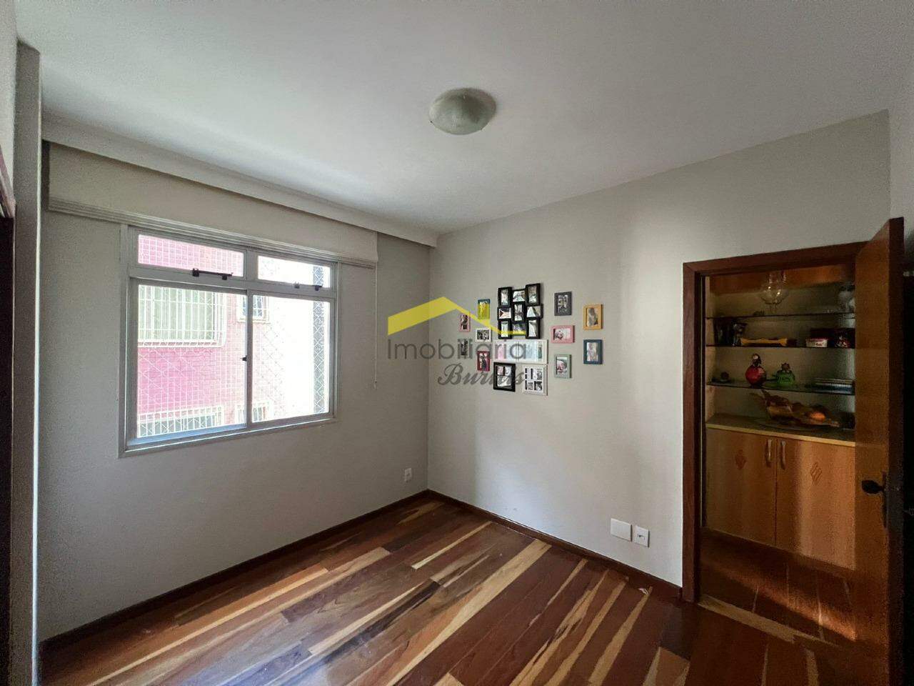 Apartamento à venda no Buritis: 