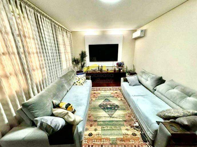 Casa à venda no Palmeiras: 