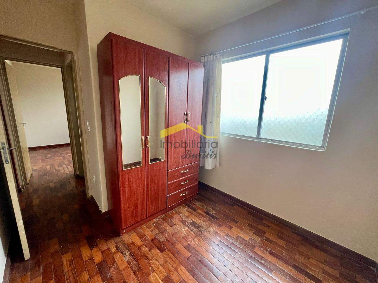 Apartamento para aluguel no Estoril: 