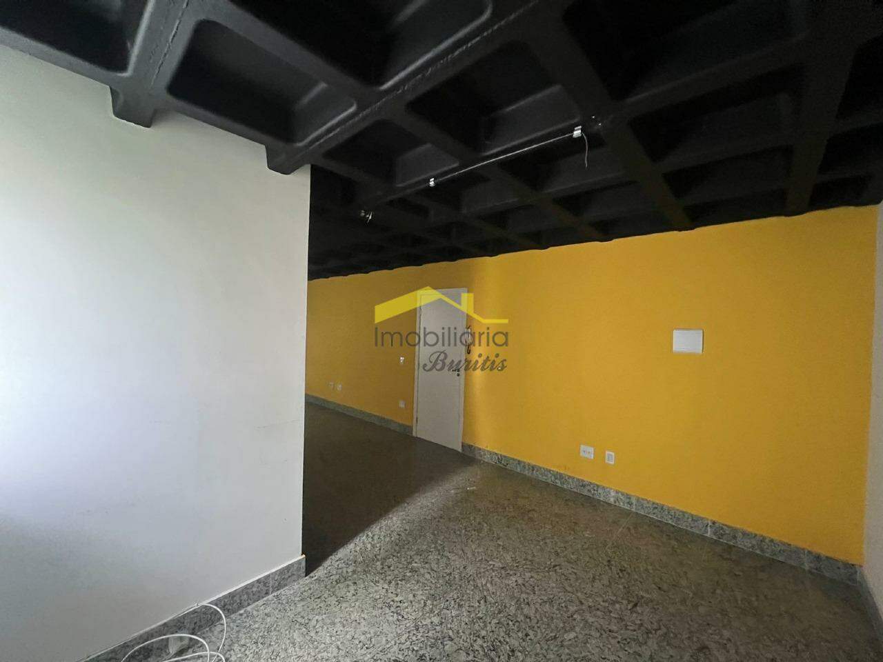 Sala para aluguel no Buritis: 