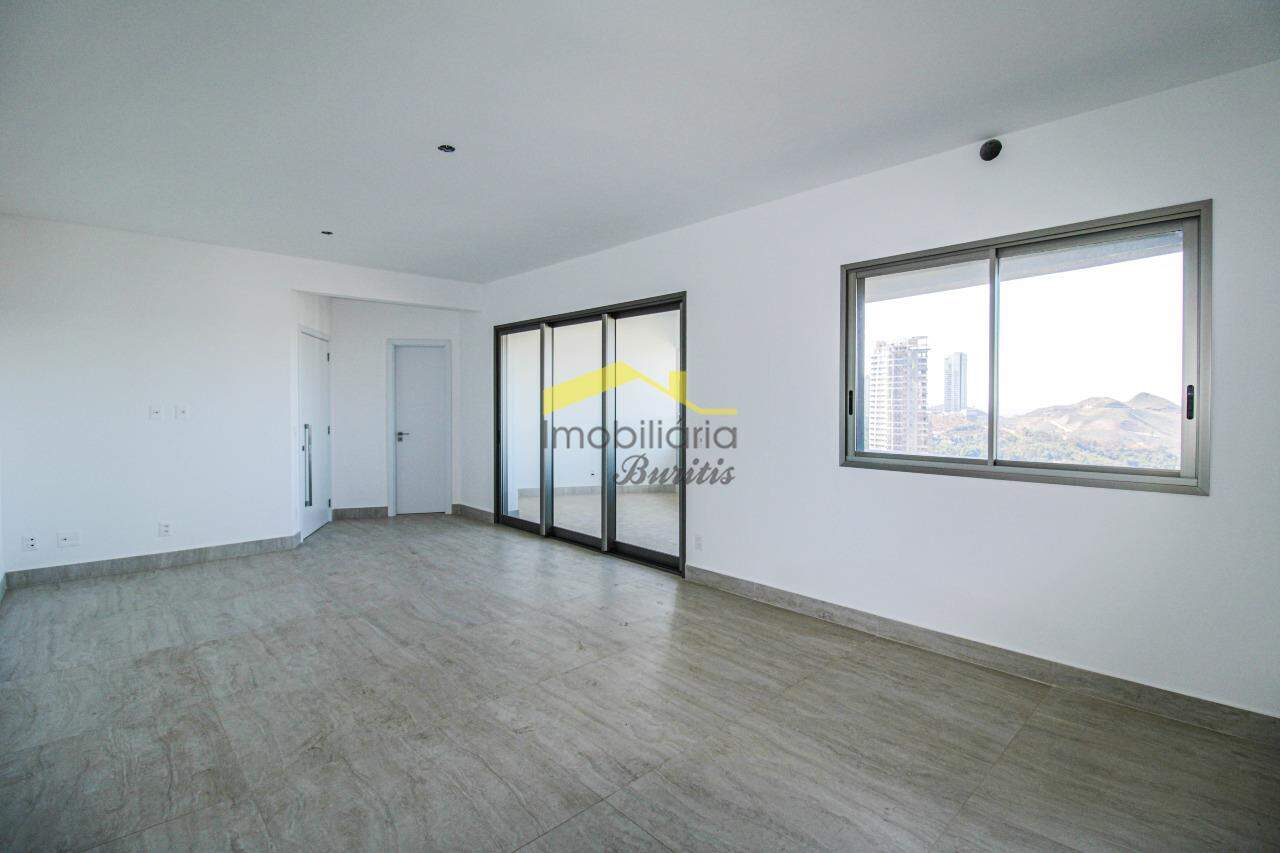 Apartamento à venda no VALE DO SERENO: 