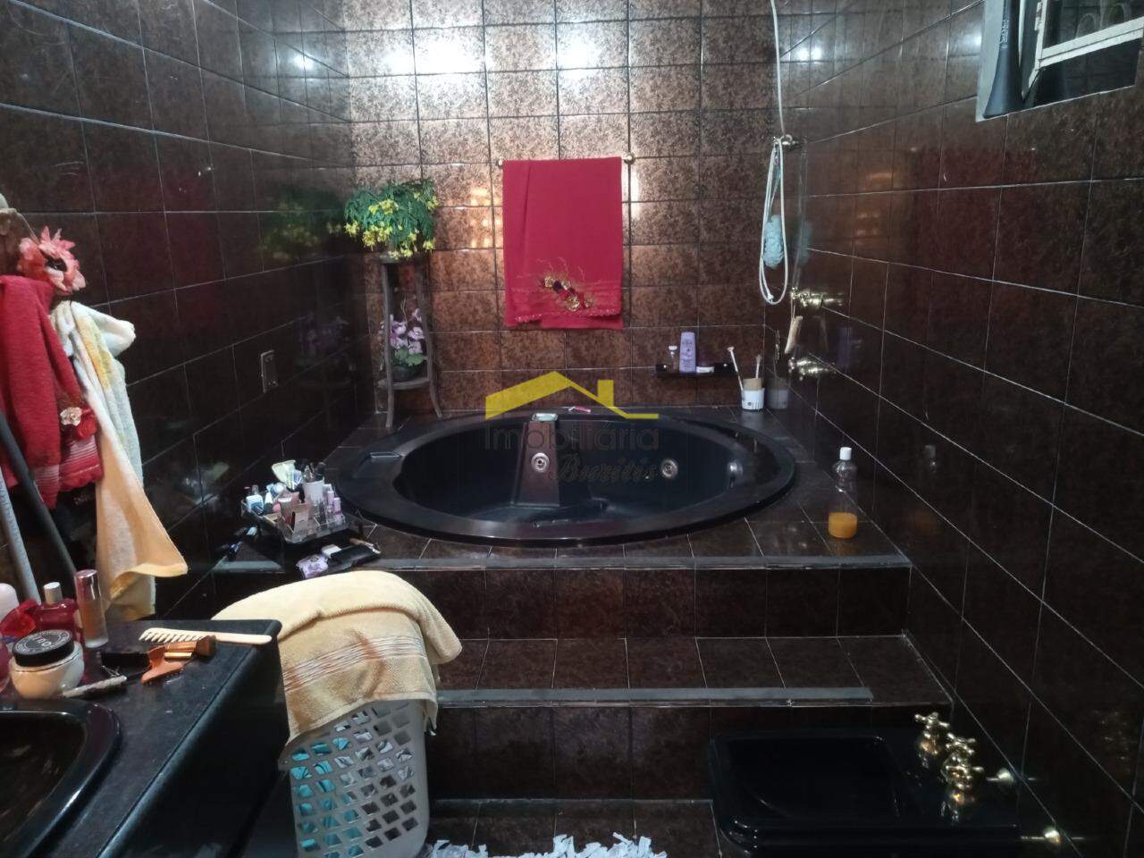 Casa à venda no Cinqüentenário: 