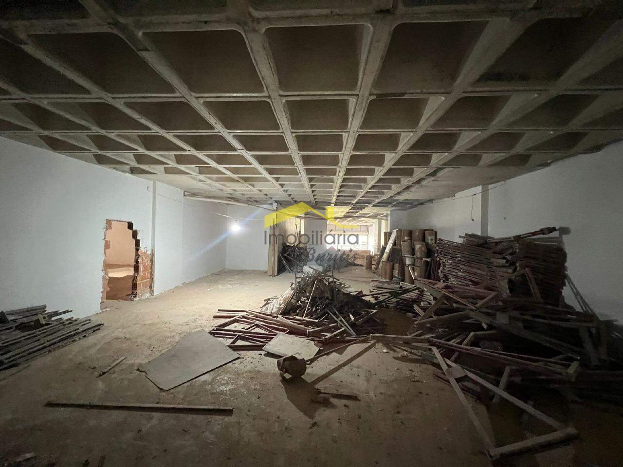 Loja para aluguel no Buritis: 