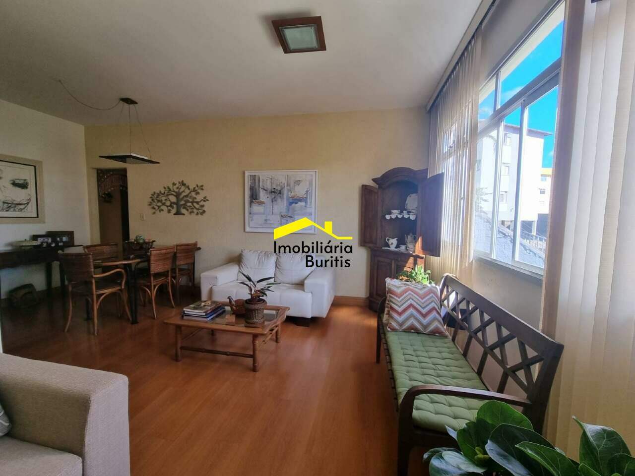 Apartamento à venda no Estoril: 