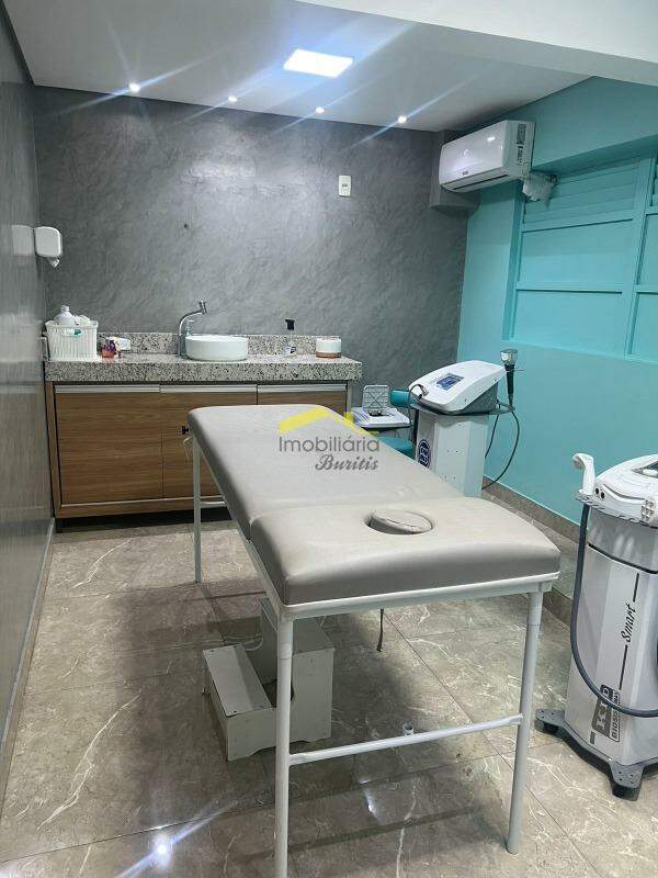 Ponto Comercial à venda no Buritis: 