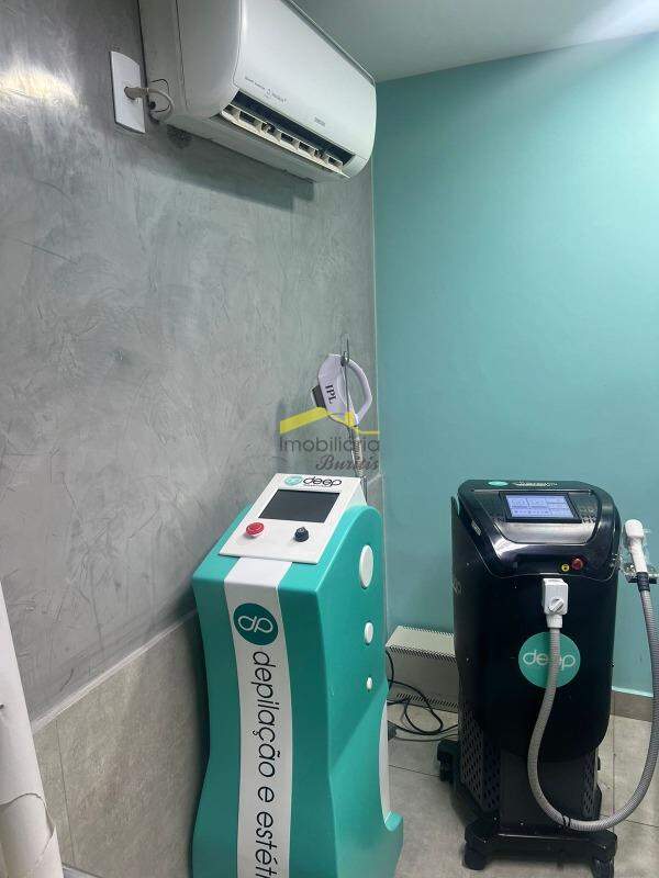 Ponto Comercial à venda no Buritis: 