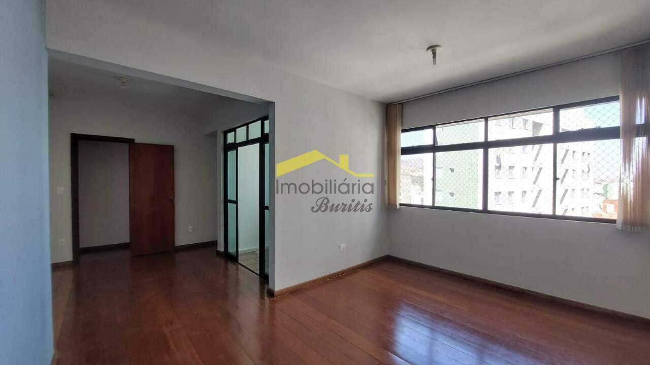 Apartamento à venda no Buritis: 