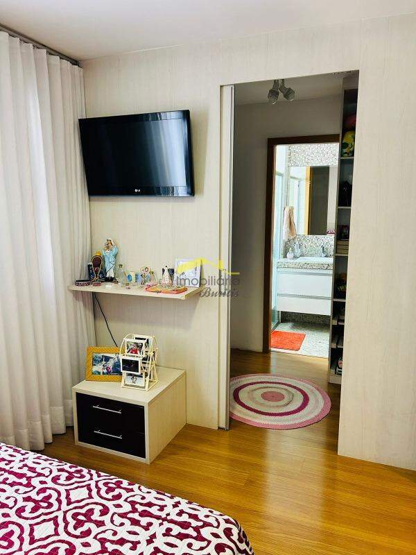 Cobertura à venda no Buritis: 