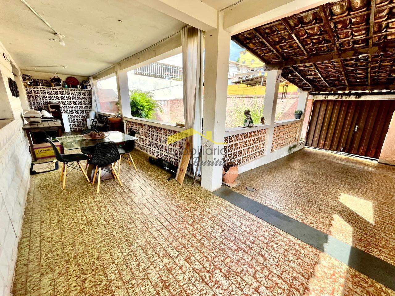 Casa à venda no Palmeiras: 