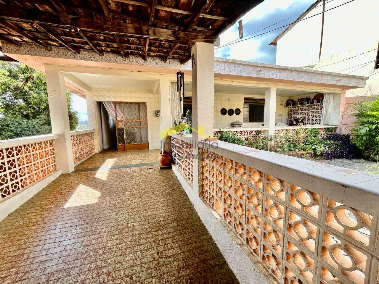 Casa à venda no Palmeiras: 