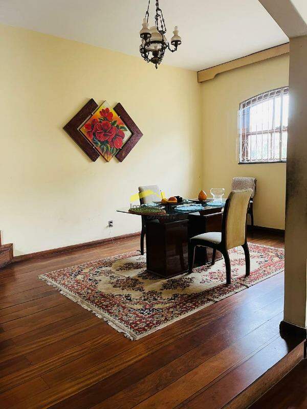 Casa à venda no Salgado Filho: 