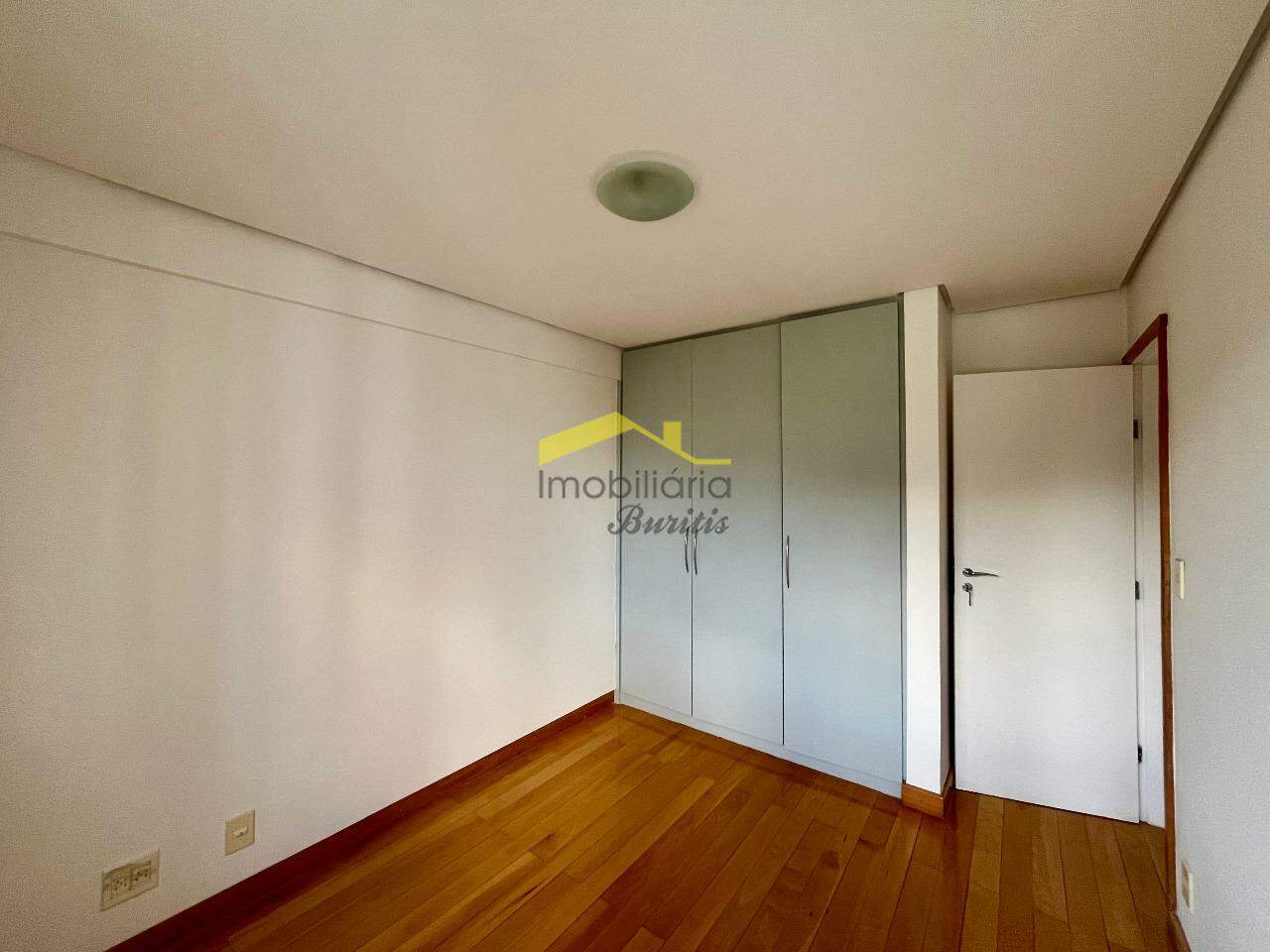 Apartamento para aluguel no Buritis: 